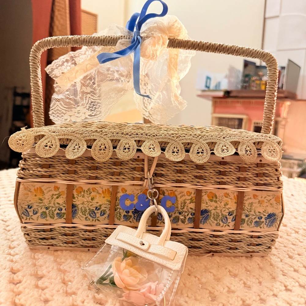 Castles & Curios™️ Vintage Heirloom Sewing Basket Artistic Healing Ephemera Box